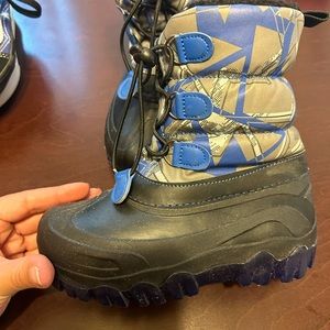 Little boy’s snow boots